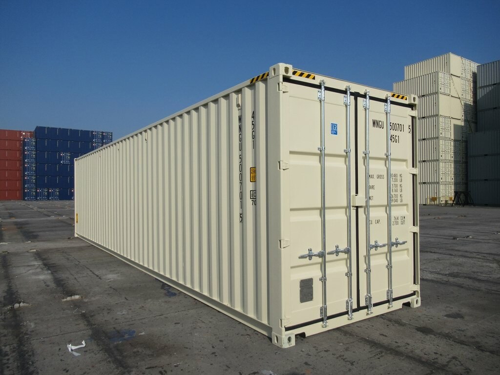 One-trip container set at a delivery site